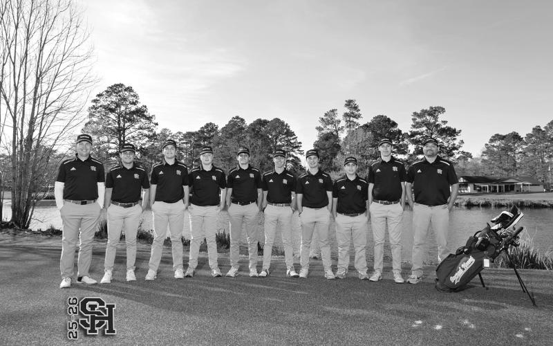 Trojan golfers qualify for regionals
