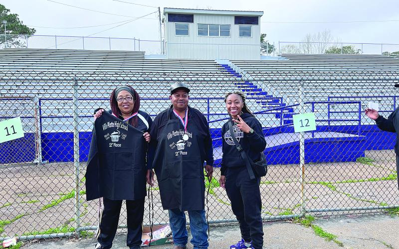 Placing second at the Mardi Gras Black Pot Cook-off were Cinema and Earl Edward of Ville Platte. (Photo courtesy of Maegan Moore)
