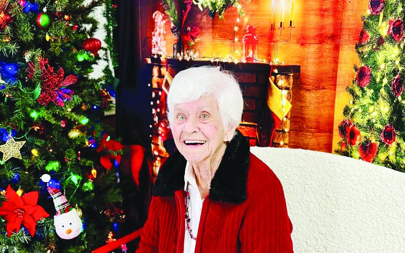 Chataignier spreads Christmas cheer