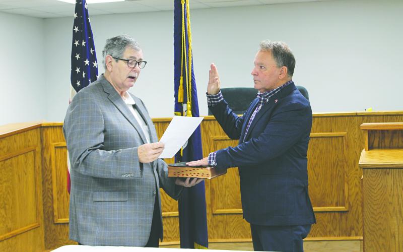 Pine Prairie officials take oaths of office