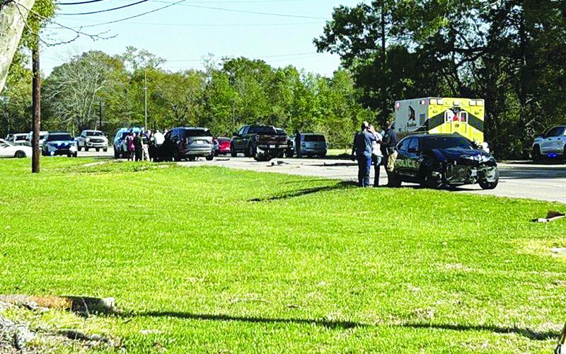 Pine Prairie police chief involved in traffic accident