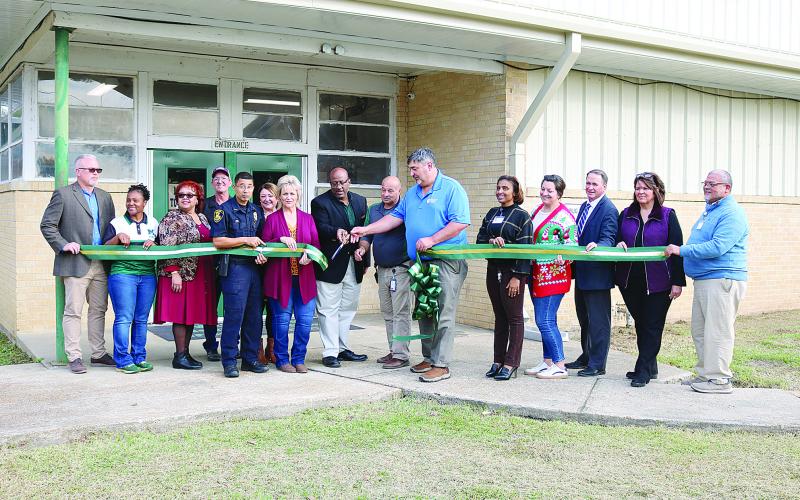 Mamou High School cuts ribbon