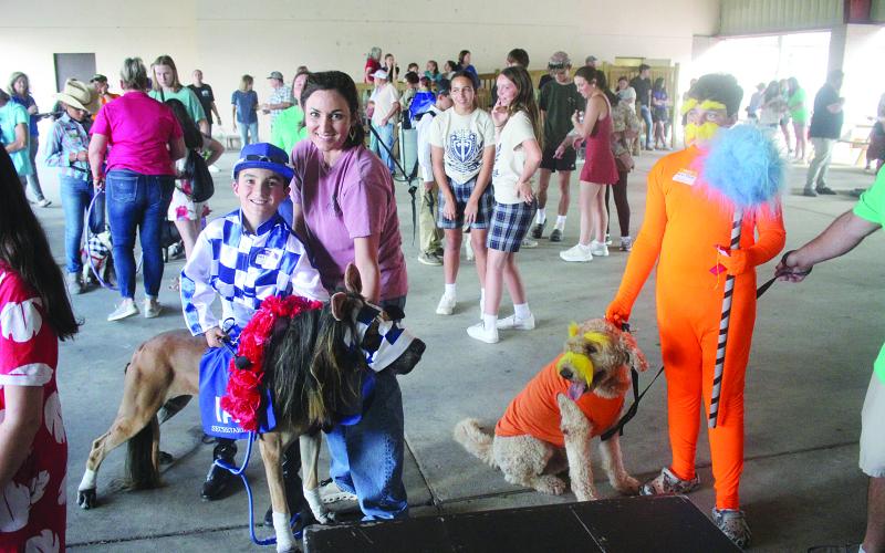Cotton  Festival begins with Pet Show