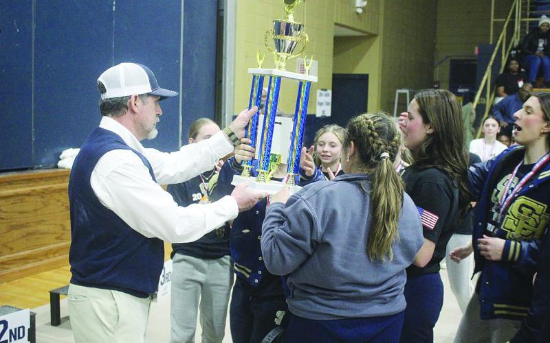 SH wins powerlifting invitational