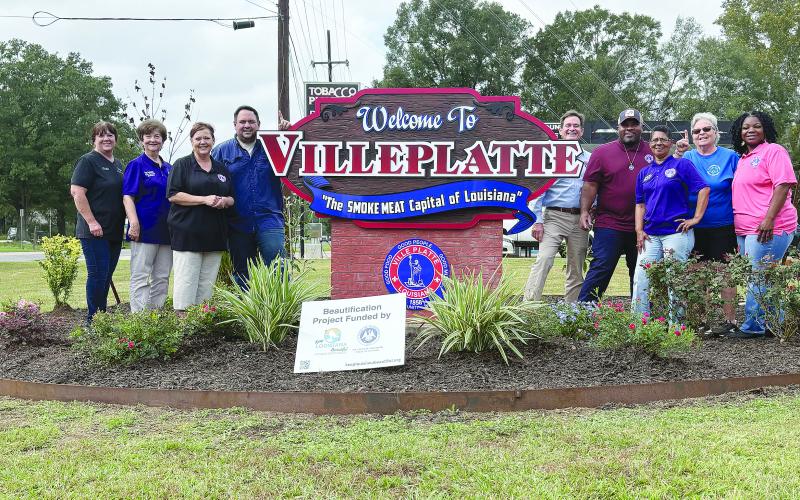 Welcome sign is unveiled