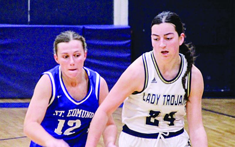 Bre Ardoin (24) moves the ball down the court in Sacred Heart’s 48-33 loss against St. Edmund. (LSN photo by Rhett Manuel)