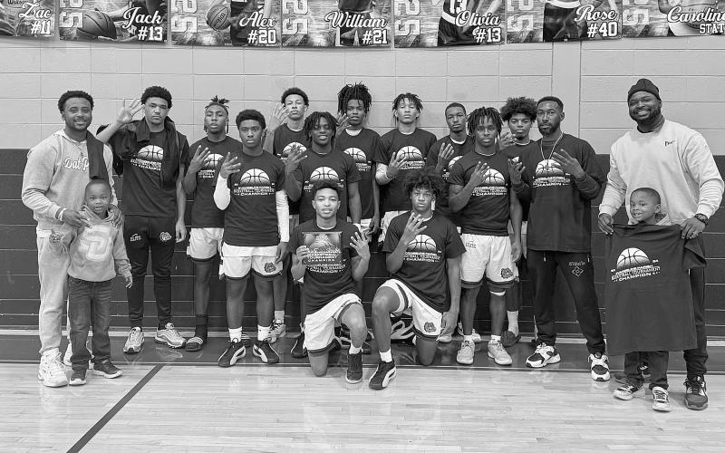 In the right photo is the boys’ team which includes players Daylin Seri, Ashton Bias, Taynn Quincy, Brenden O’Connor, Keshawn Freeman, Damyrien  Doucet, Jaden Jacobs, Montagon Dixon, Jarian Ledayh, Tavion Thomas, Damarion O’Neal, and Jamaury Thomas. (Photos courtesy of VPHS)