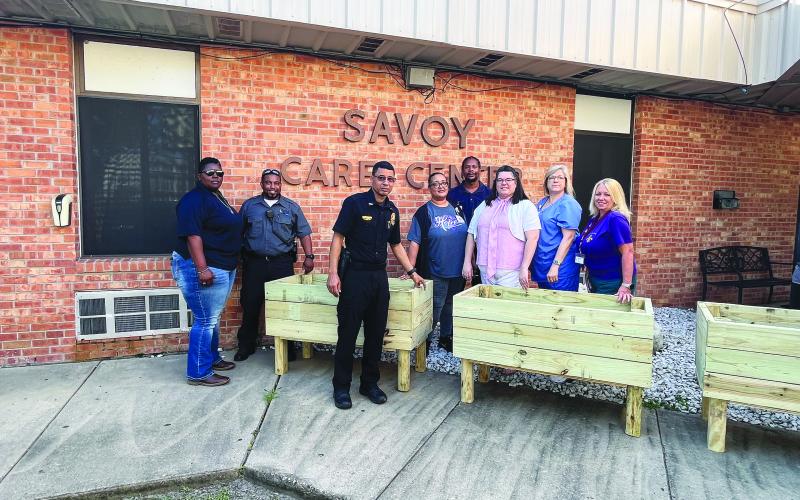 Planters presented to Mamou elder living facilities