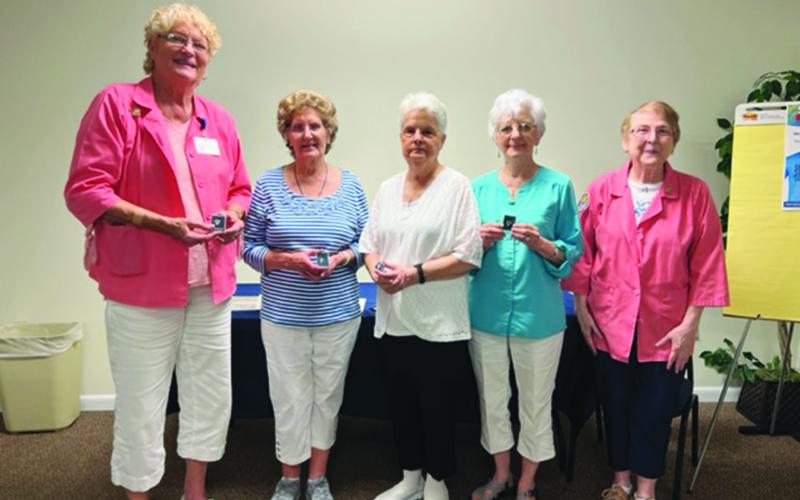 Recipients of the 10-year service pins.
