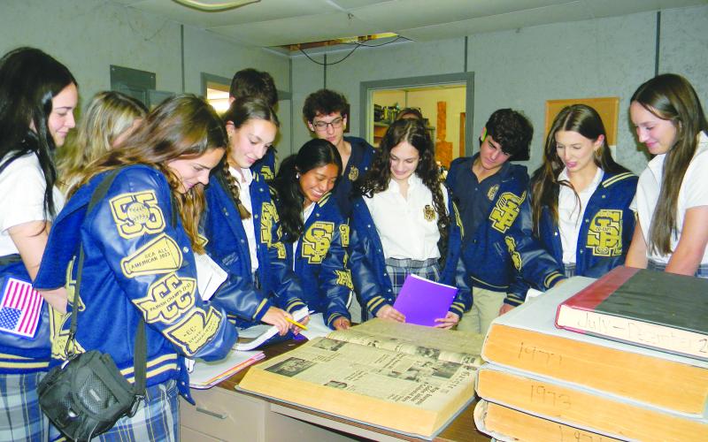 Publications students visit Ville Platte Gazette