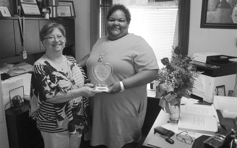 Bellard receives award