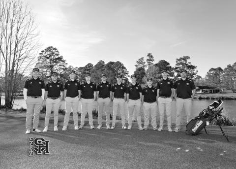 Trojan golfers qualify for regionals