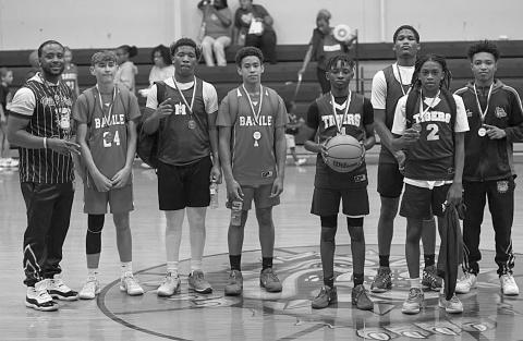 Middle school ballers hold All-Star Game