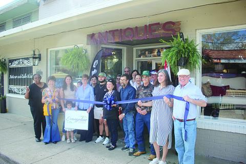 Briley’s Collectibles celebrates grand opening