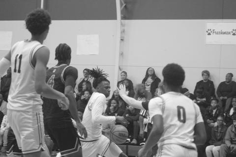 Javion Charles (4) drives through traffic on his way to the basket in Mamou’s 68-48 win over Cecelia. 