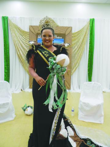 Queen Cotton LXVII Holly Kay