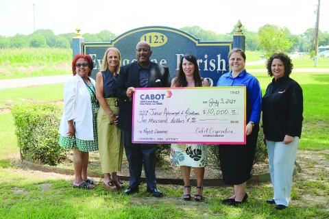 Check is presented for financial literacy