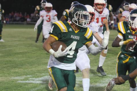 Devin Ardoin (4) was on the receiving end of four completions that went for 177 yards and a touchdown against Port Barre. His longest of the night was an 80-yard reception. He also rushed for 12 yards on three carries. (Gazette photo by Tony Marks)