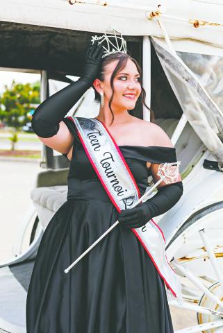 Teen Tournoi Queen Chloe Brook Childers