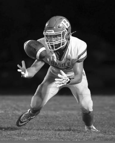 EYE ON THE BALL - Bearcat senior Logan Bergeron concentrates on making the catch. (Lanie LeJeune photo)