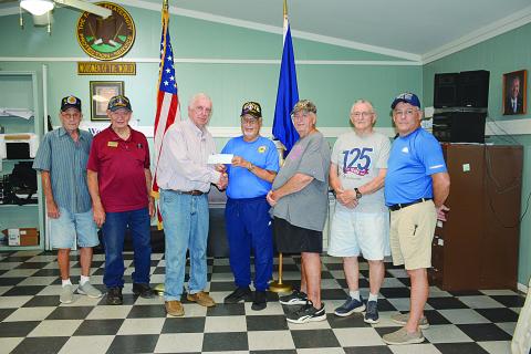 Veterans receive donation