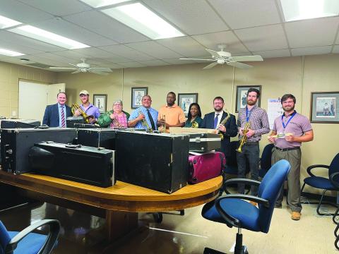 VPHS and MHS bands receive donations