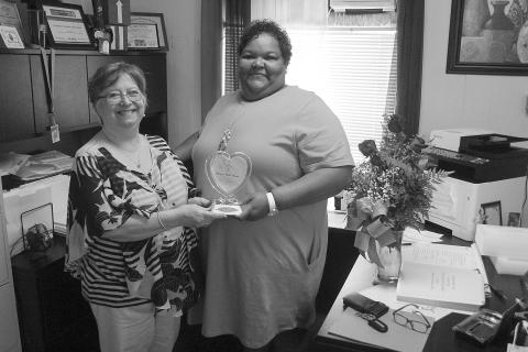 Bellard receives award