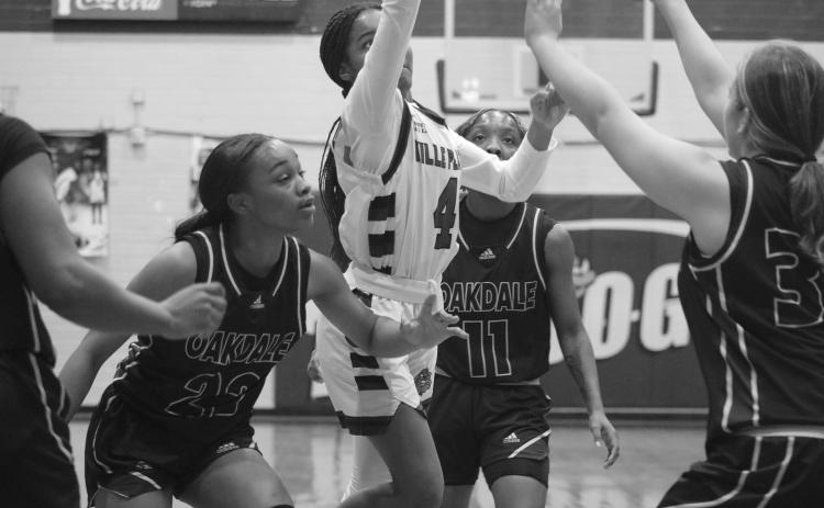 Janiah Leday (4) led her Ville Platte Lady Bulldogs with 9 points in a 56-26 loss to the Oakdale Lady Warriors at home on Tuesday, December 12. (Gazette photo by Tony Marks)
