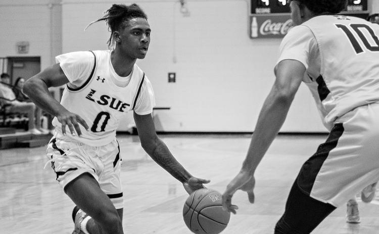 Former Pine Prairie stand out Isaiah Payne takes the basketball down the court for the LSUE Bengal basketball team in a game played earlier this season. (Photo courtesy of Travis Webb/ LSU Eunice)