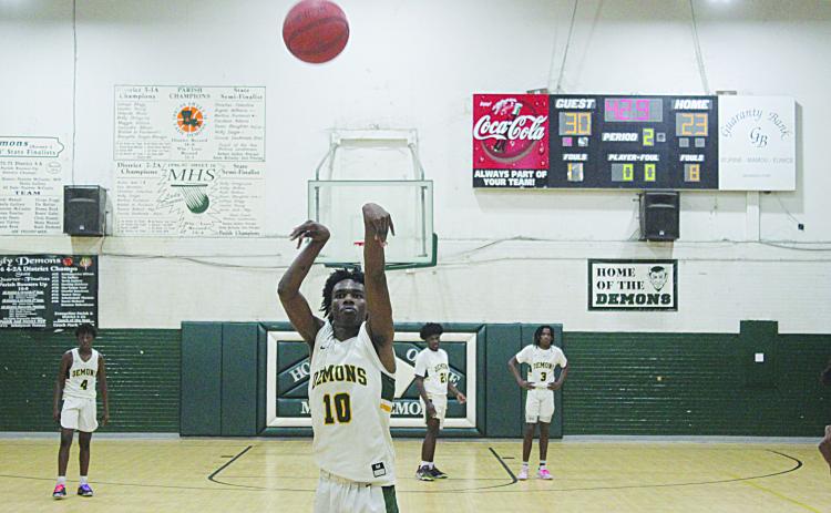 Mamou’s Tyrian Broussard garnered 25 off his team’s 64 points in a win over Teurlings Catholic. (Gazette photo by Rhett Manuel)